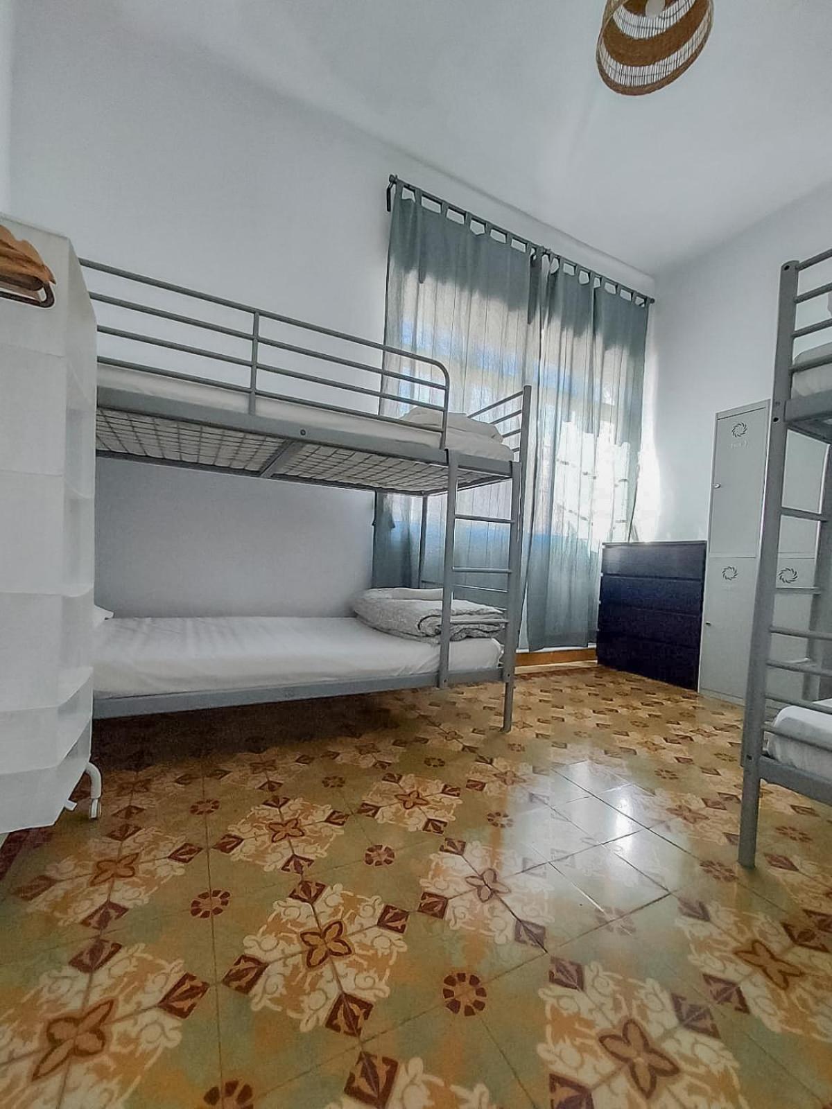 Barbatuke Conde Hostel Malaga Exterior photo