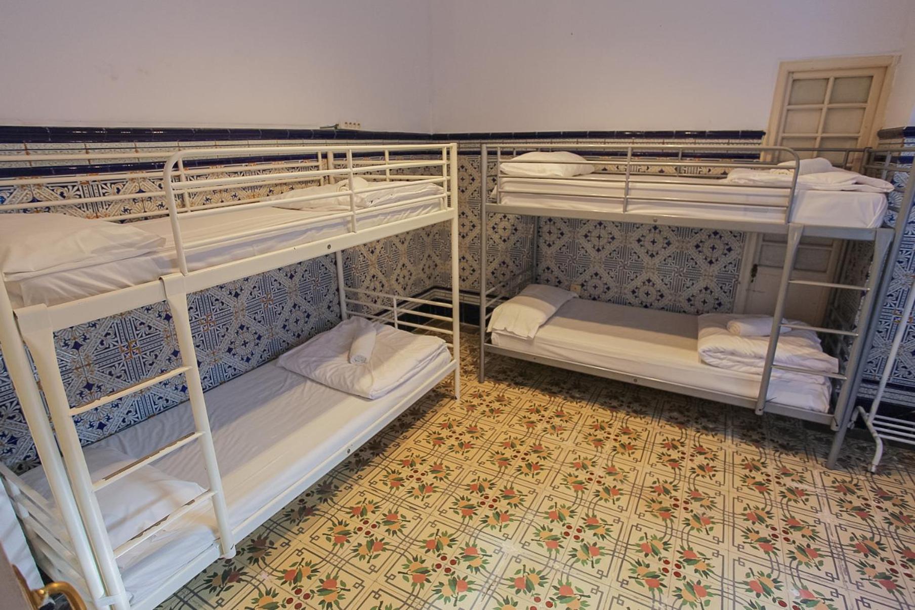 Barbatuke Conde Hostel Malaga Exterior photo